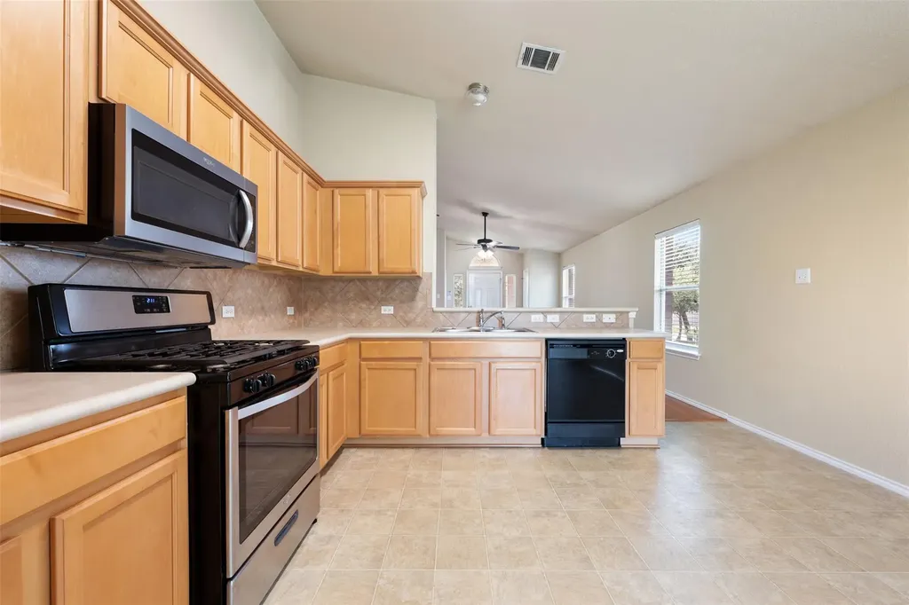 1004 Whitley Drive Leander TX 78641