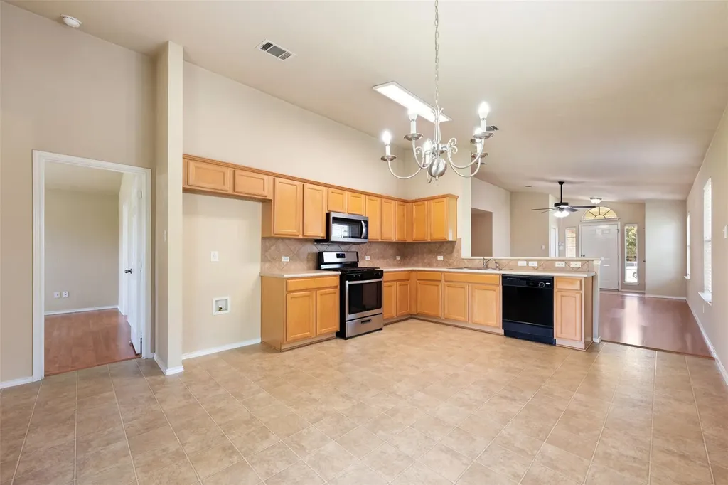 1004 Whitley Drive Leander TX 78641