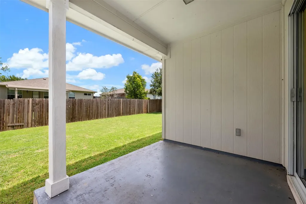 1004 Whitley Drive Leander TX 78641