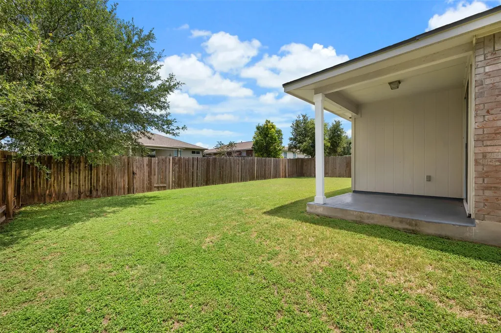1004 Whitley Drive Leander TX 78641