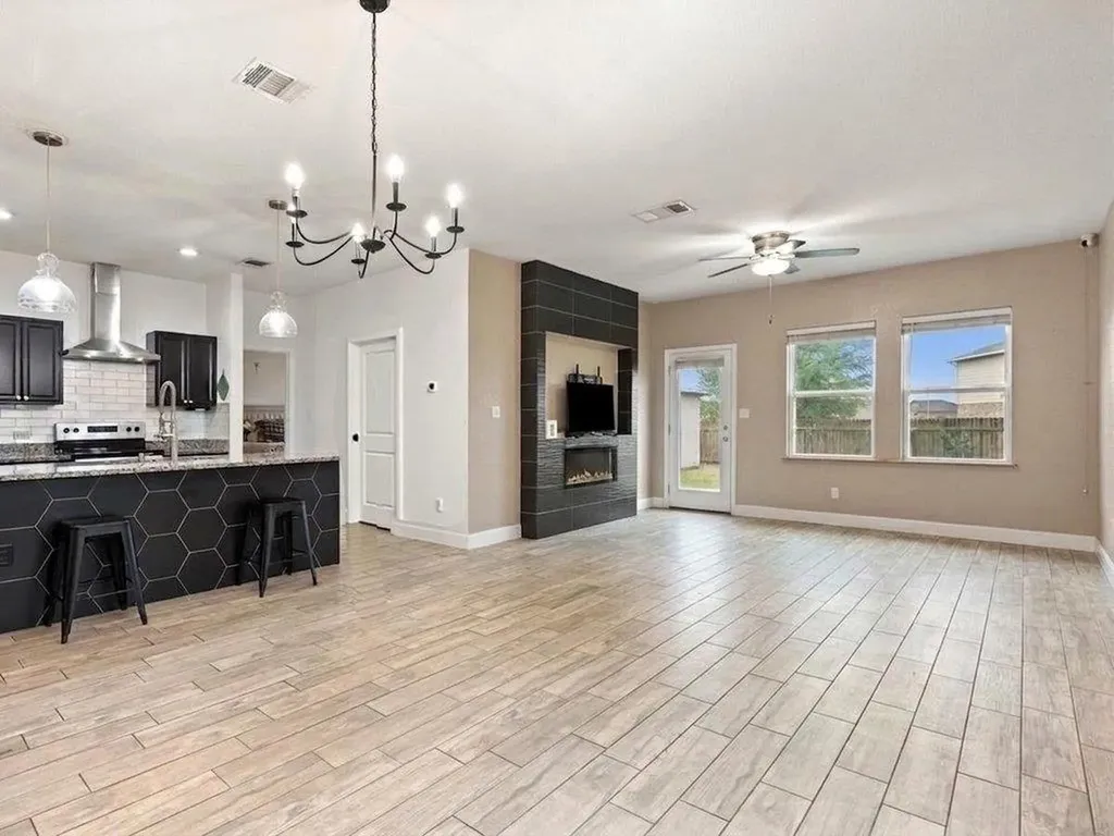 19009 Nathan Scott Way Manor TX 78653