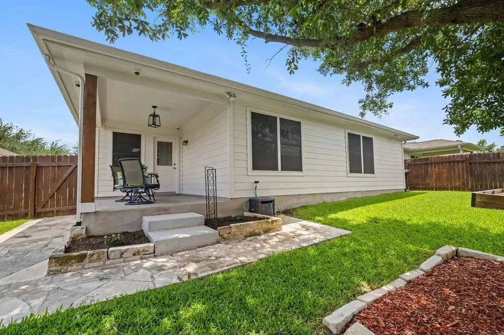 631 Reliance Drive Buda TX 78610
