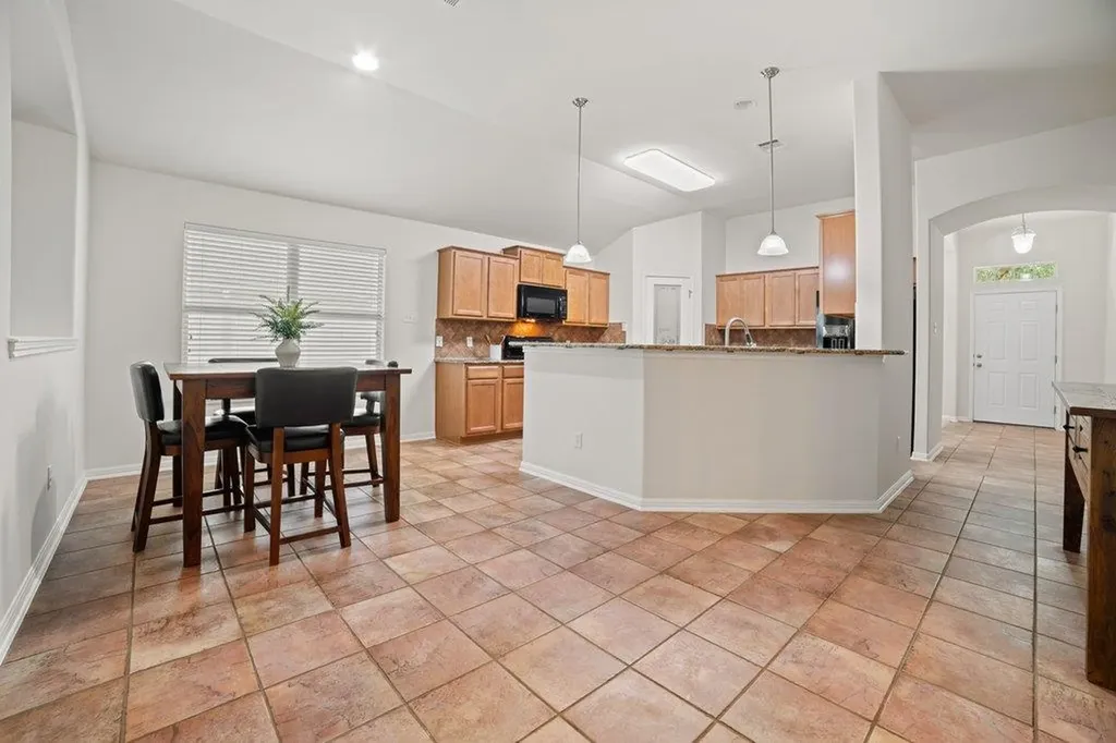 631 Reliance Drive Buda TX 78610