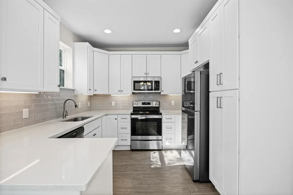 7312 E Ben White Boulevard Austin TX 78741