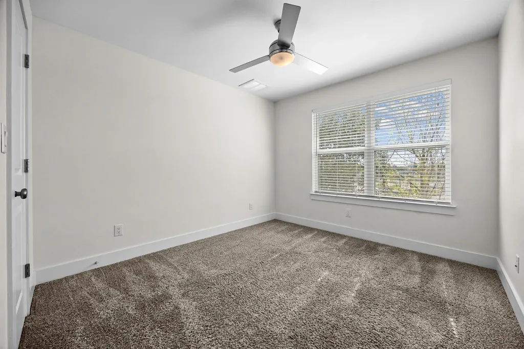 7312 E Ben White Boulevard Austin TX 78741