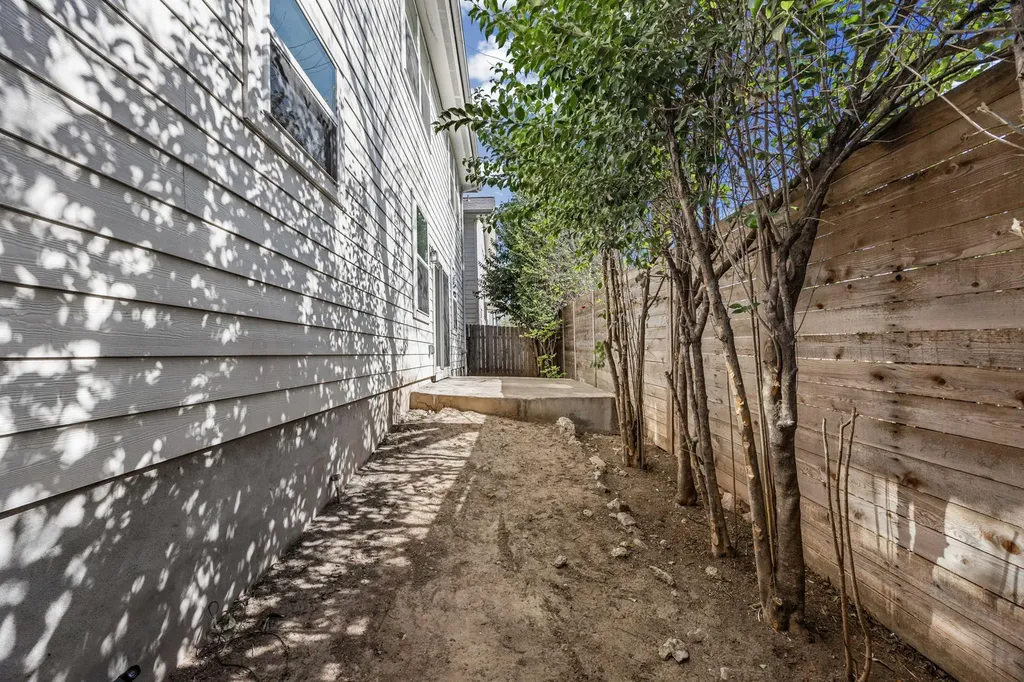 7312 E Ben White Boulevard Austin TX 78741
