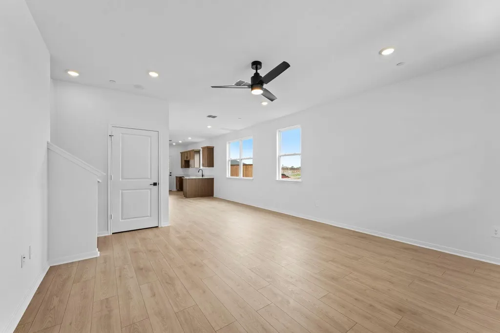 2542 Violet Theo Lane Round Rock TX 78665