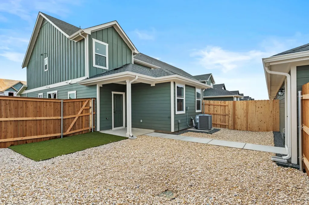 2542 Violet Theo Lane Round Rock TX 78665