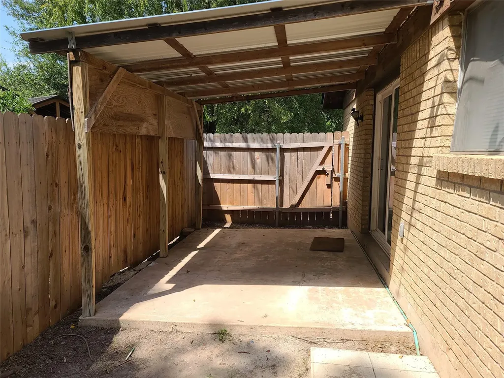9303 Quail Field Drive Austin TX 78758