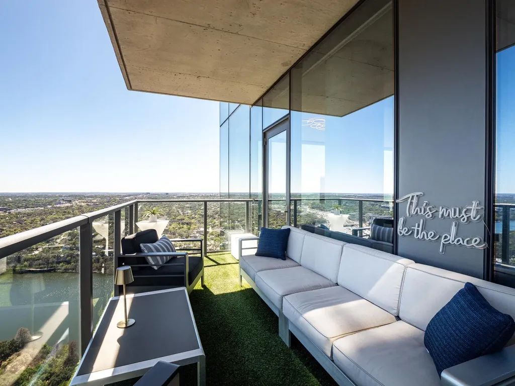 44 East Avenue Austin TX 78701