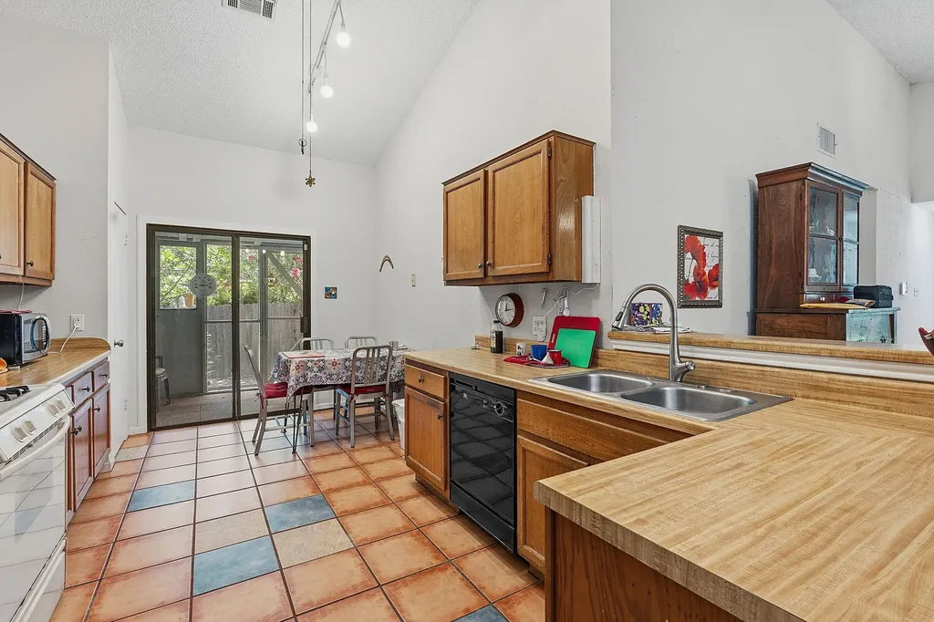 2814 Gettysburg Drive Austin TX 78745