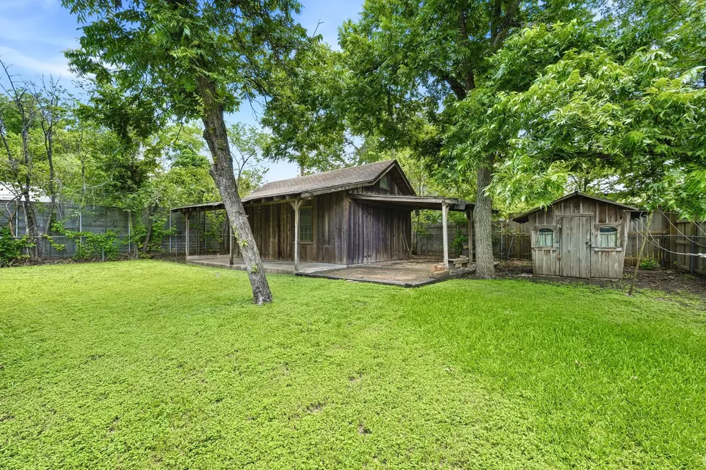 6107 Cary Drive Austin TX 78757