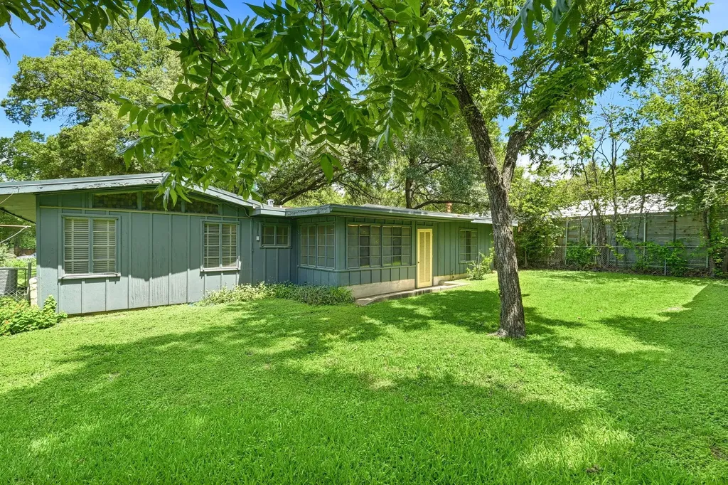 6107 Cary Drive Austin TX 78757