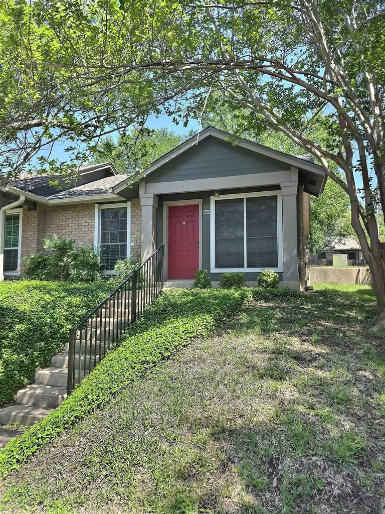 1015 E Yager Lane Austin TX 78753