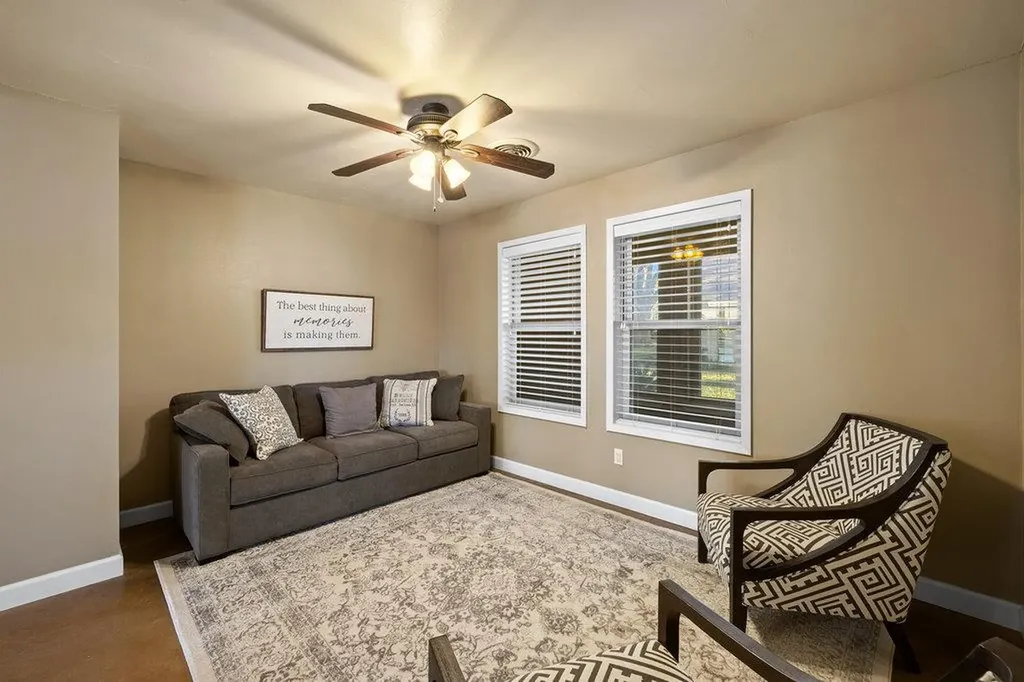 1922 Purple Sage Lane Kingsland TX 78639