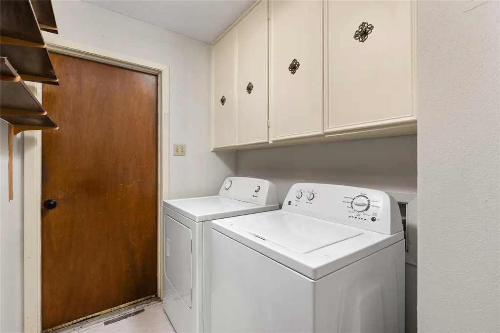 2612 Choctaw Trail Austin TX 78745