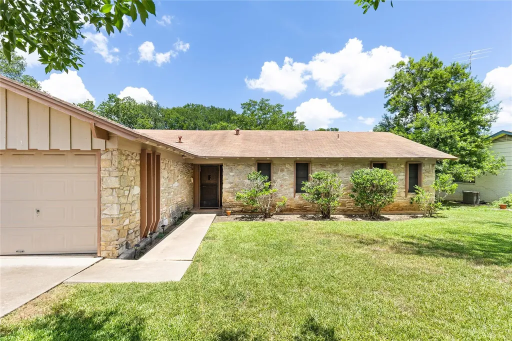 2612 Choctaw Trail Austin TX 78745