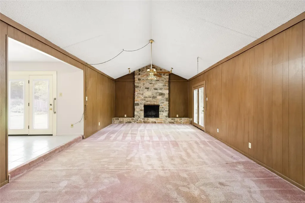2612 Choctaw Trail Austin TX 78745