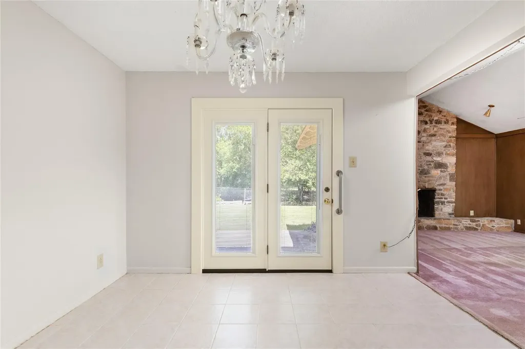 2612 Choctaw Trail Austin TX 78745