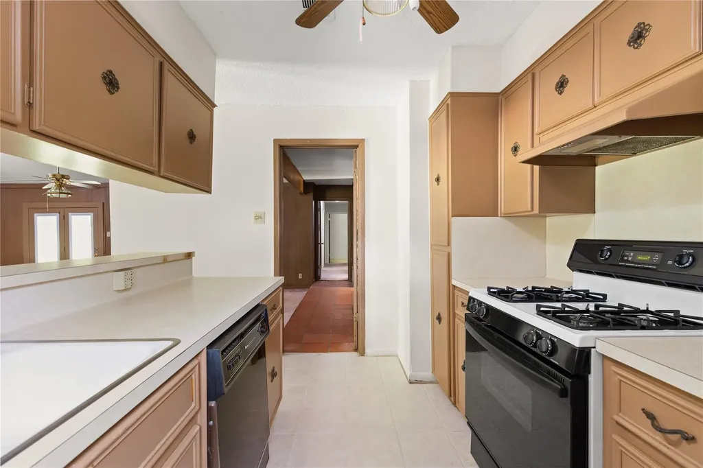 2612 Choctaw Trail Austin TX 78745