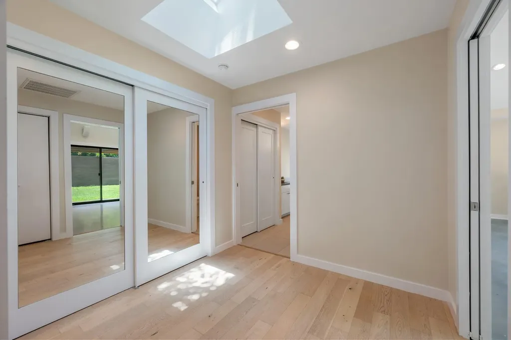 2611 E Side Drive Austin TX 78704