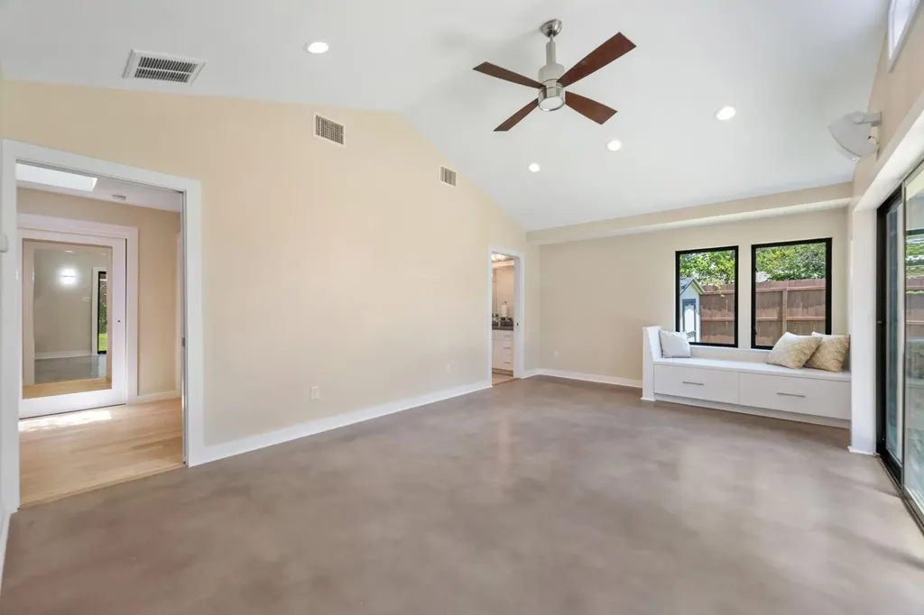 2611 E Side Drive Austin TX 78704