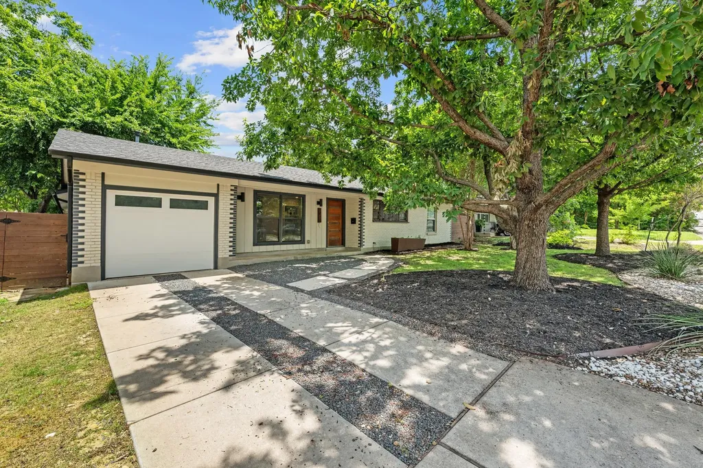 2611 E Side Drive Austin TX 78704