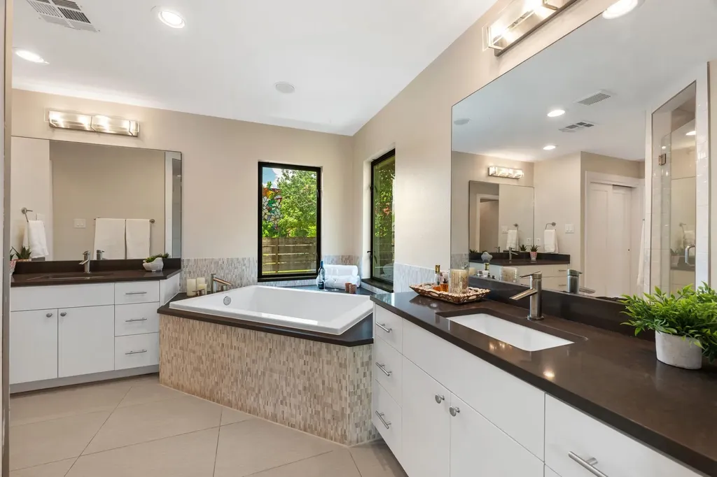 2611 E Side Drive Austin TX 78704