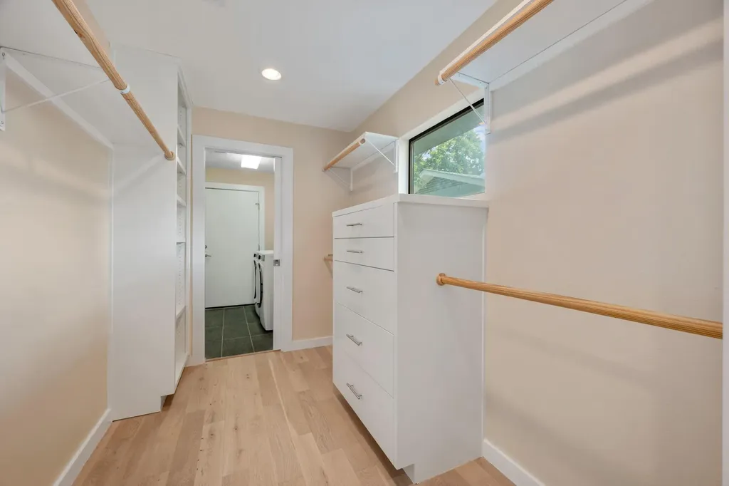 2611 E Side Drive Austin TX 78704
