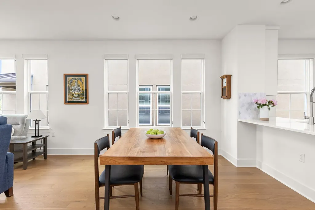 2509 Simond Avenue Austin TX 78723