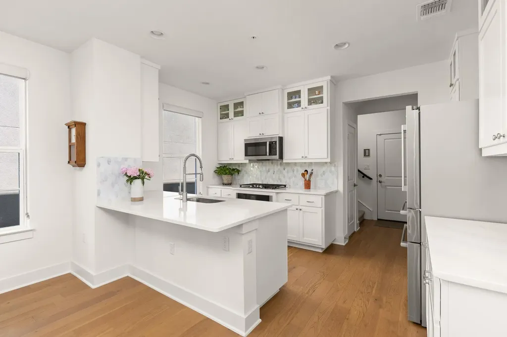 2509 Simond Avenue Austin TX 78723