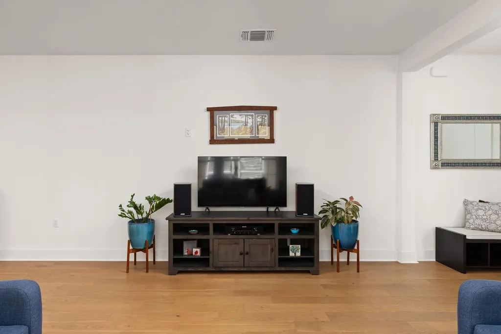 2509 Simond Avenue Austin TX 78723