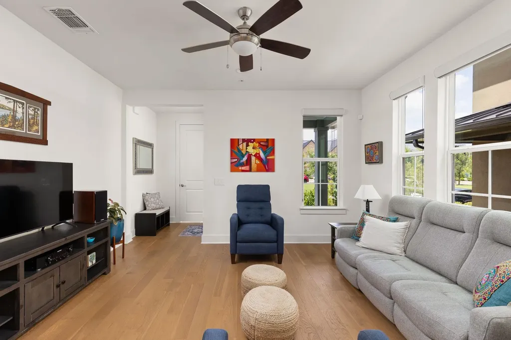 2509 Simond Avenue Austin TX 78723
