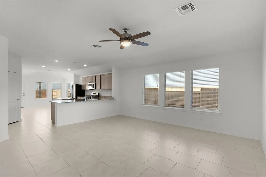 13832 Scarlett Song Drive Elgin TX 78621