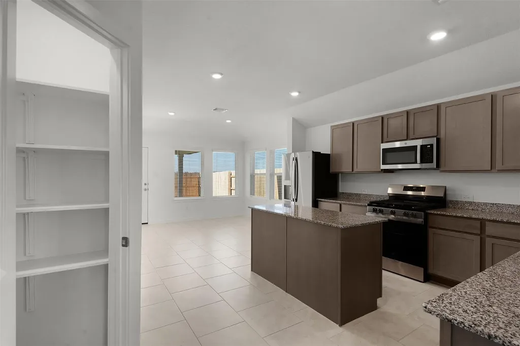 13832 Scarlett Song Drive Elgin TX 78621