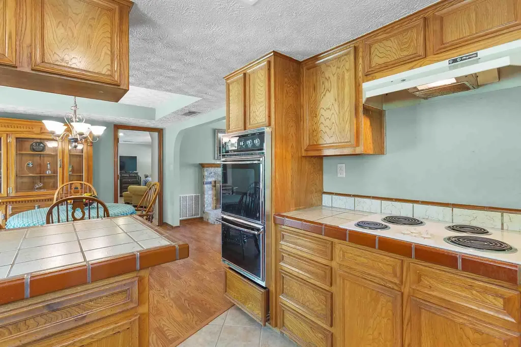 5804 Parkwood Drive Austin TX 78735