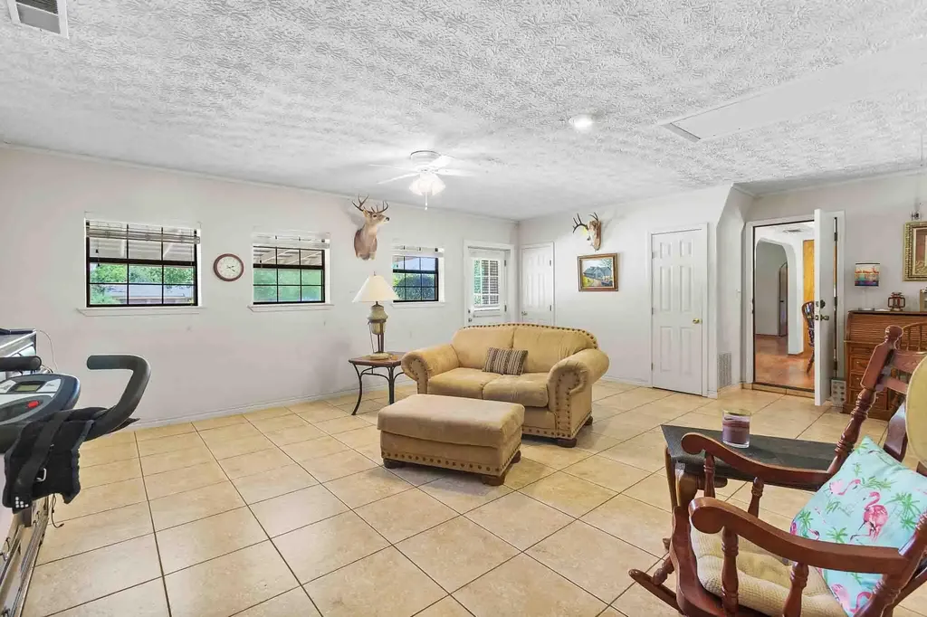 5804 Parkwood Drive Austin TX 78735
