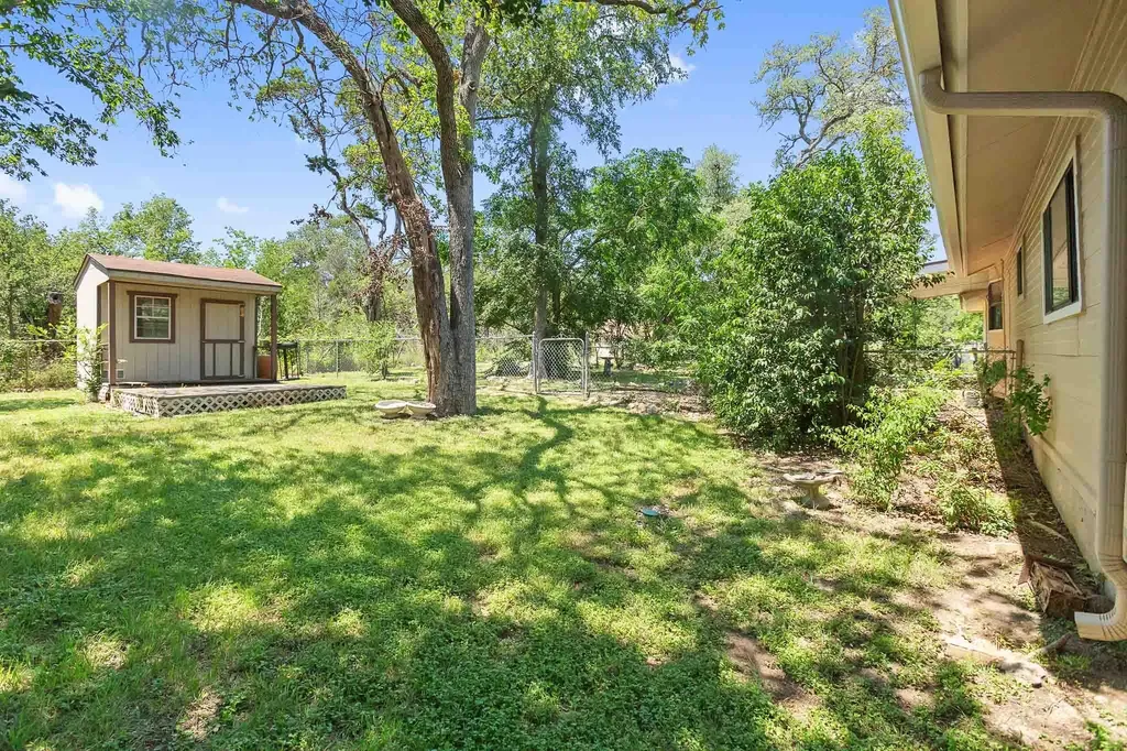 5804 Parkwood Drive Austin TX 78735