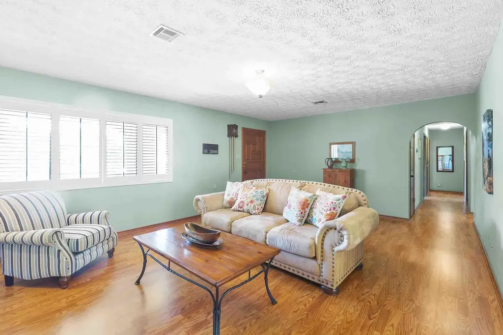 5804 Parkwood Drive Austin TX 78735