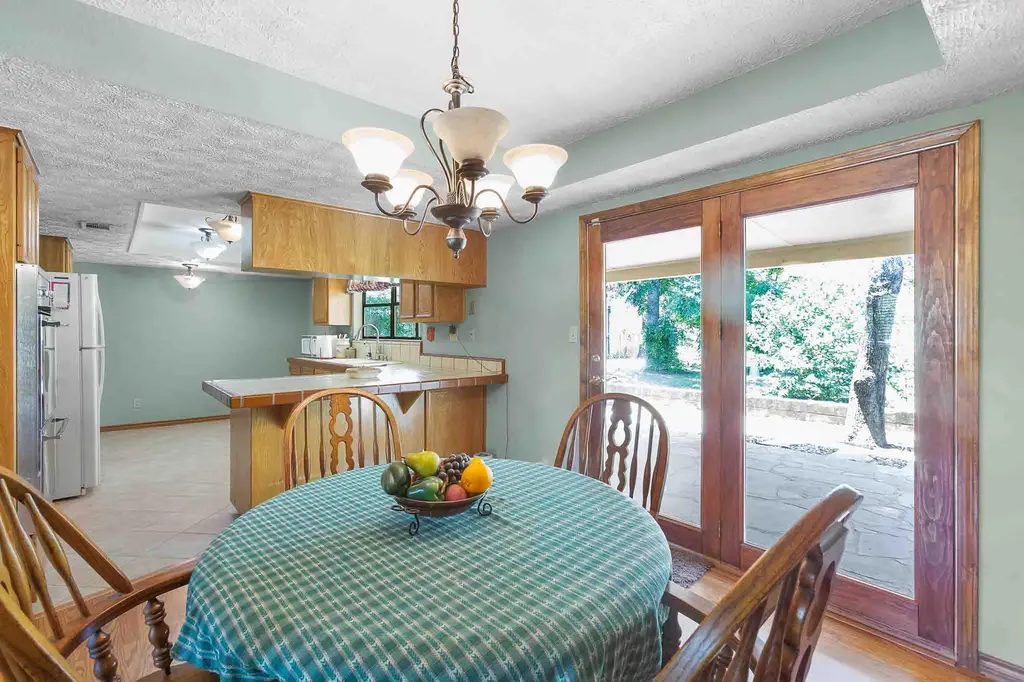 5804 Parkwood Drive Austin TX 78735