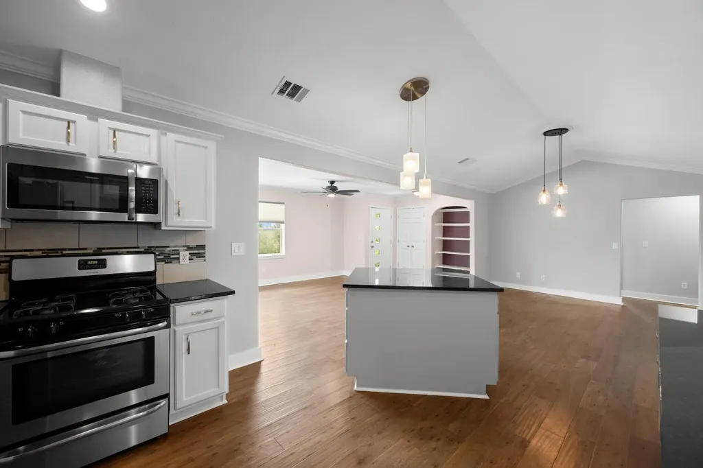 6800 Citadel Cove Austin TX 78723