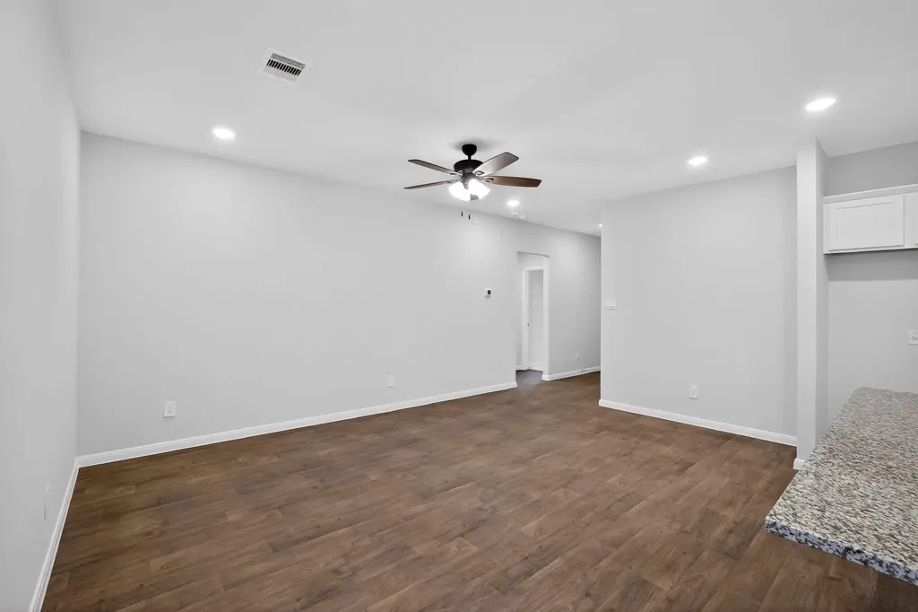 206 Addison Place Lockhart TX 78644