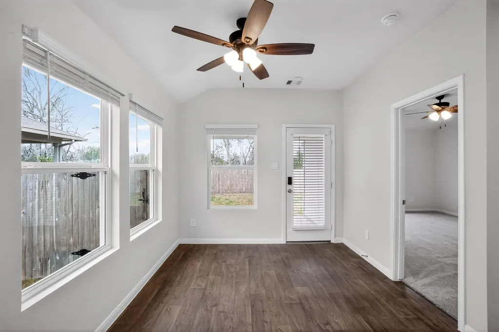 206 Addison Place Lockhart TX 78644