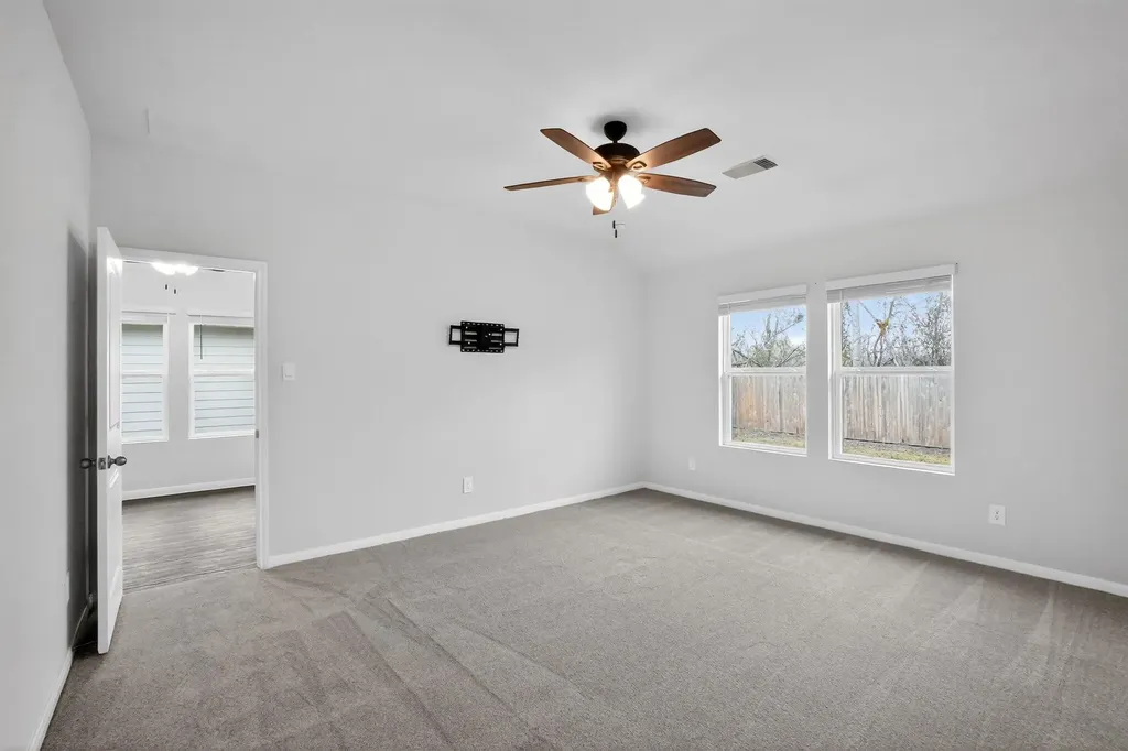206 Addison Place Lockhart TX 78644