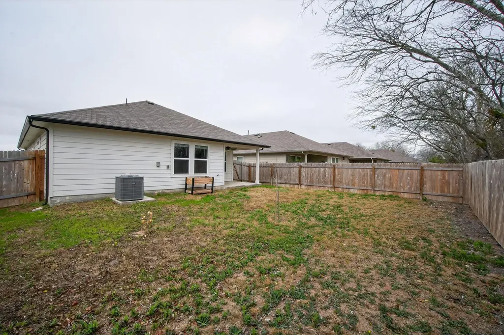 206 Addison Place Lockhart TX 78644