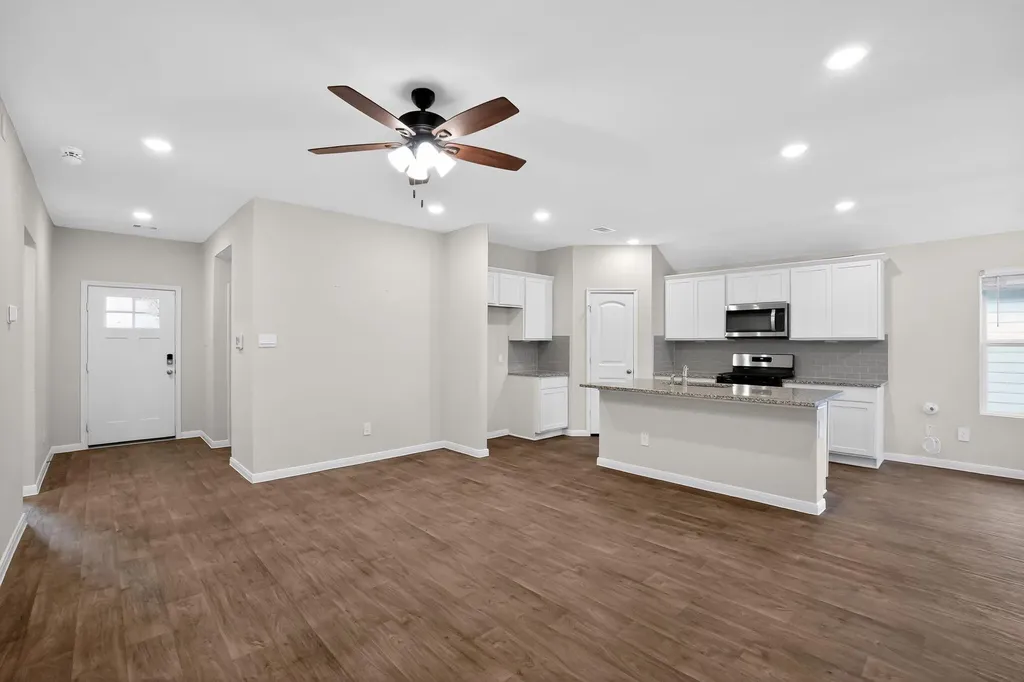 206 Addison Place Lockhart TX 78644
