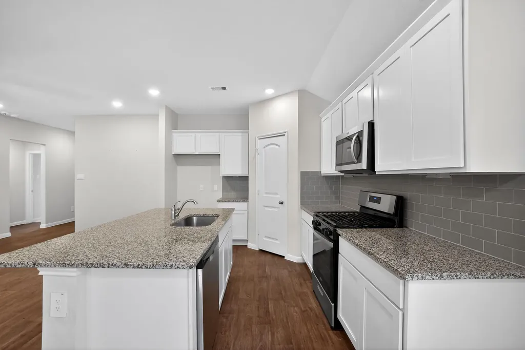 206 Addison Place Lockhart TX 78644
