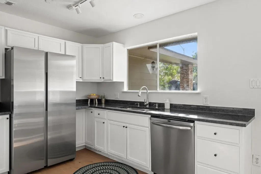 9803 Chukar Circle Austin TX 78758