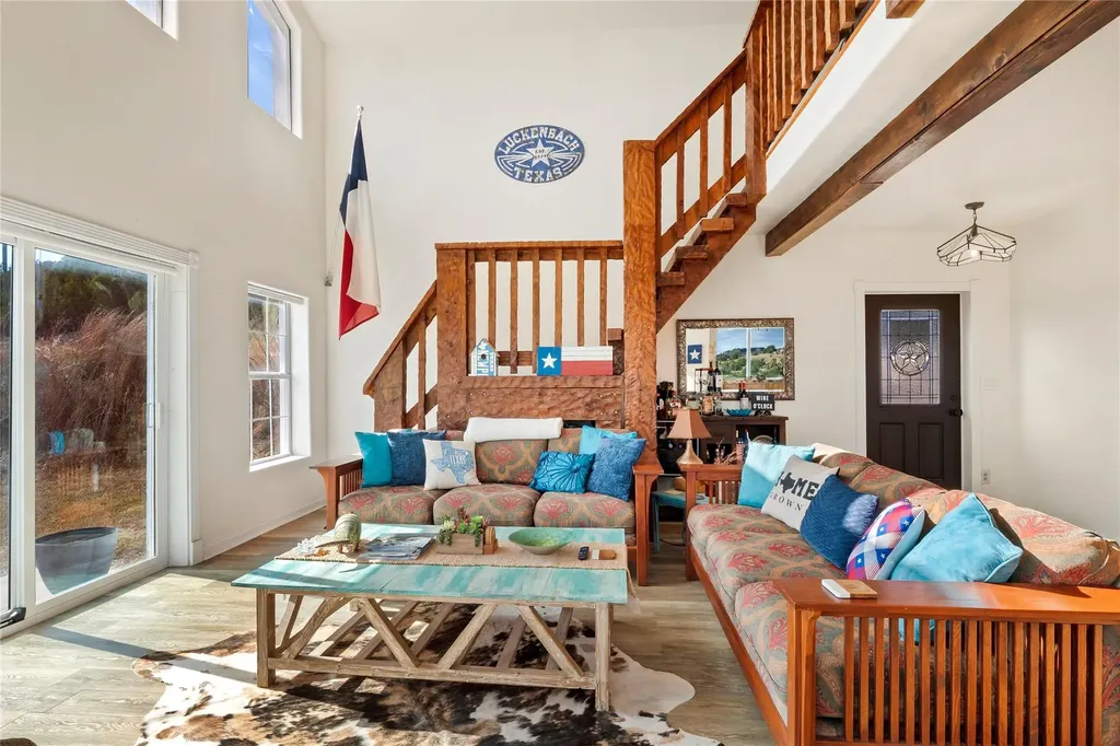 28543 Paradise Manor Drive Marble Falls TX 78654