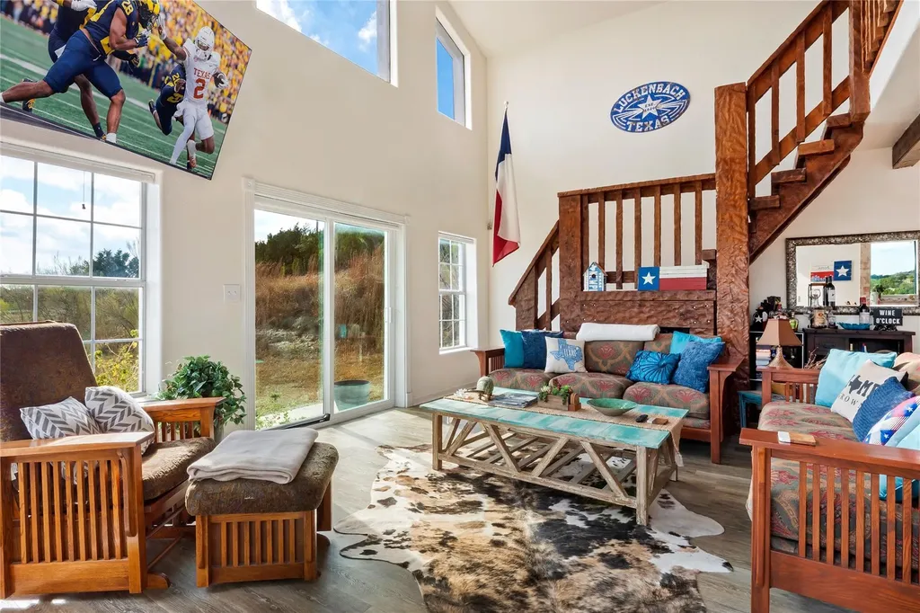 28543 Paradise Manor Drive Marble Falls TX 78654